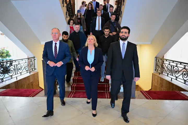 Deutsch-syrische Annäherung: Der schwierige Weg zur Flüchtlingslösung